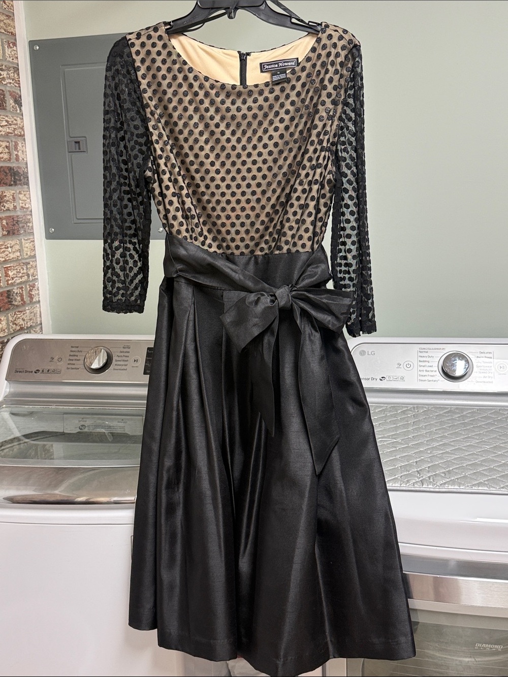 Jessica Howard Black Polka Dot Three-Quarter Sleeve Fit & Flare Dress
